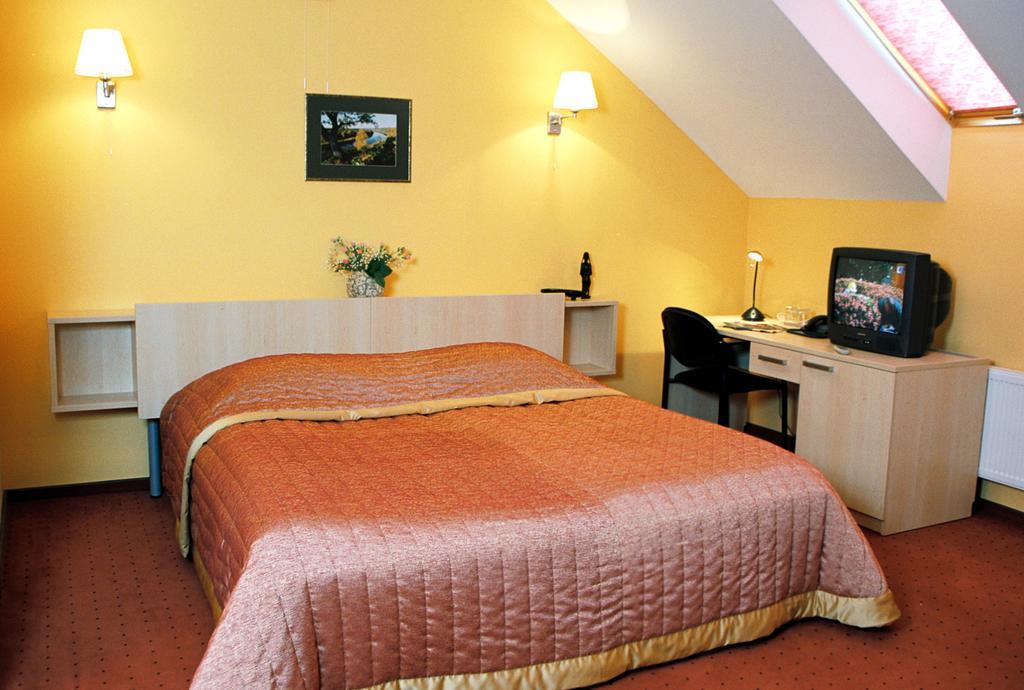 Hotel Senas Namas Алитус Екстериор снимка