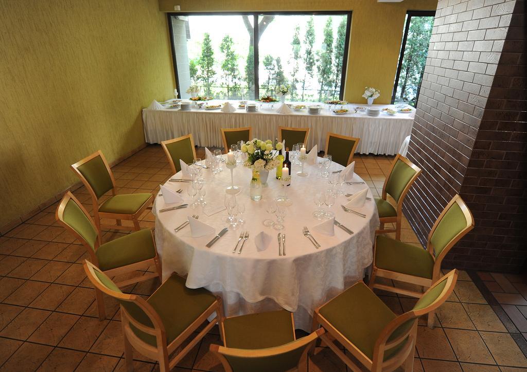 Hotel Senas Namas Алитус Екстериор снимка