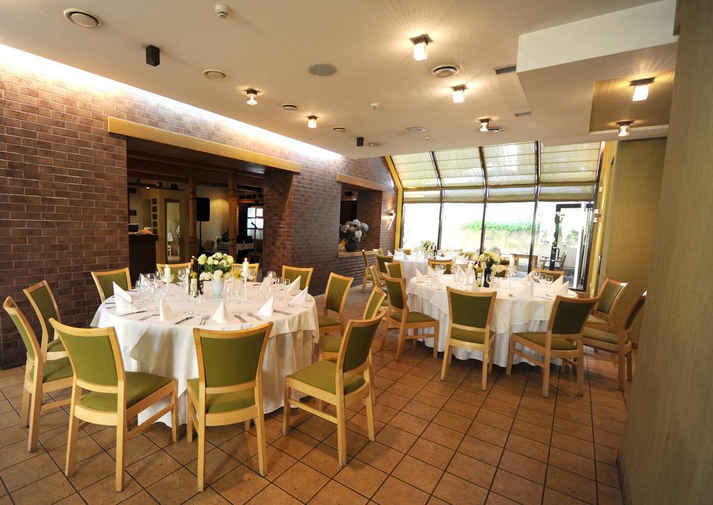 Hotel Senas Namas Алитус Екстериор снимка