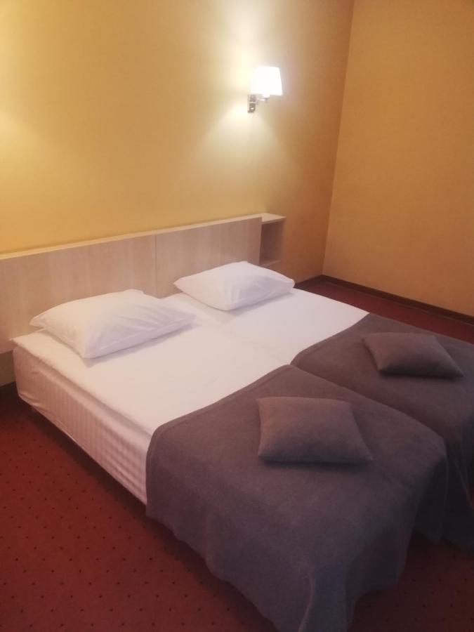 Hotel Senas Namas Алитус Екстериор снимка