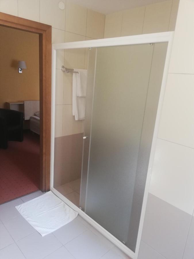 Hotel Senas Namas Алитус Екстериор снимка