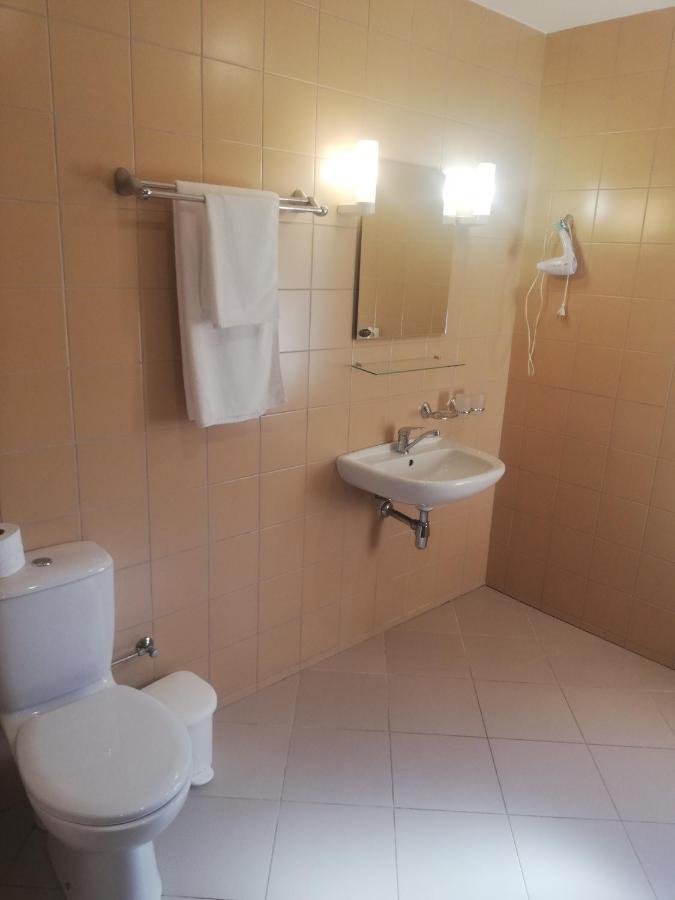 Hotel Senas Namas Алитус Екстериор снимка