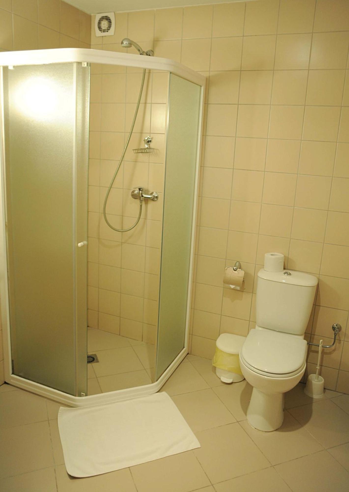 Hotel Senas Namas Алитус Екстериор снимка