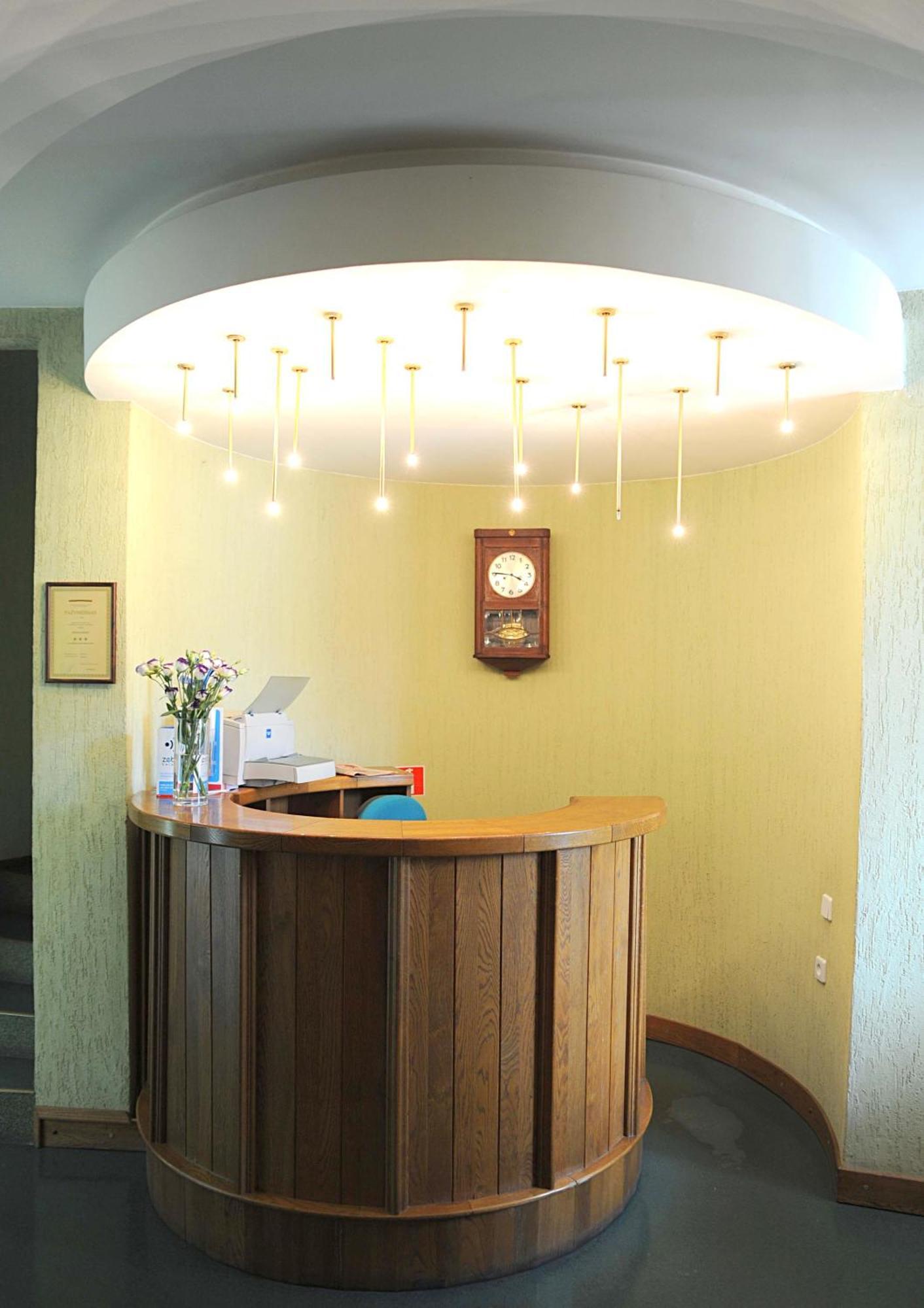 Hotel Senas Namas Алитус Екстериор снимка