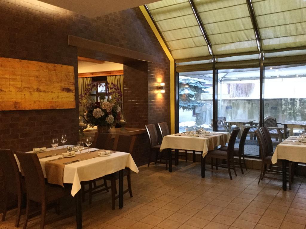 Hotel Senas Namas Алитус Екстериор снимка